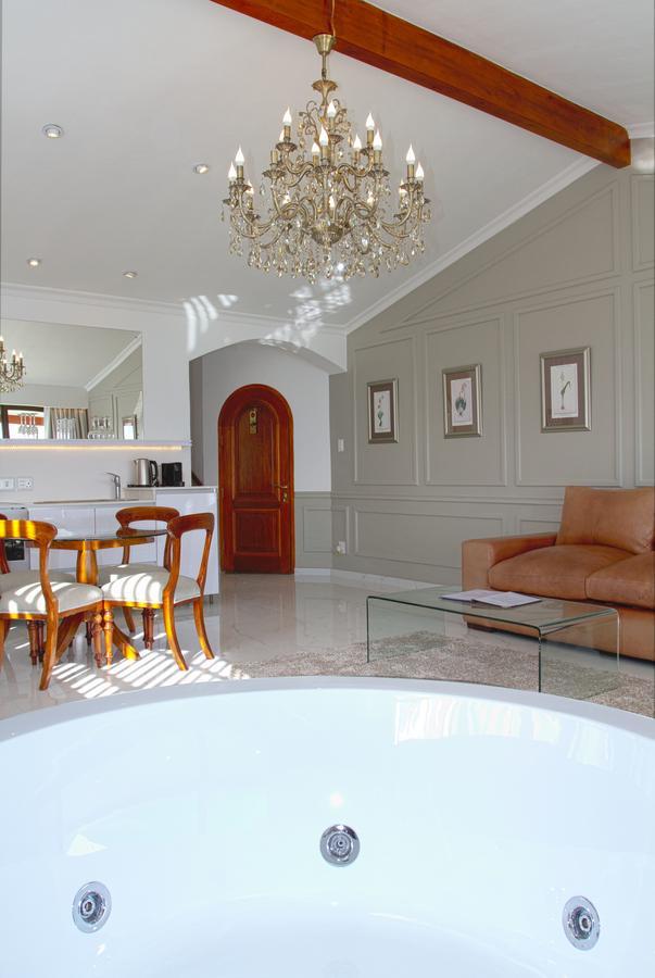 Bayview Penthouses And Rooms Kaapstad Buitenkant foto