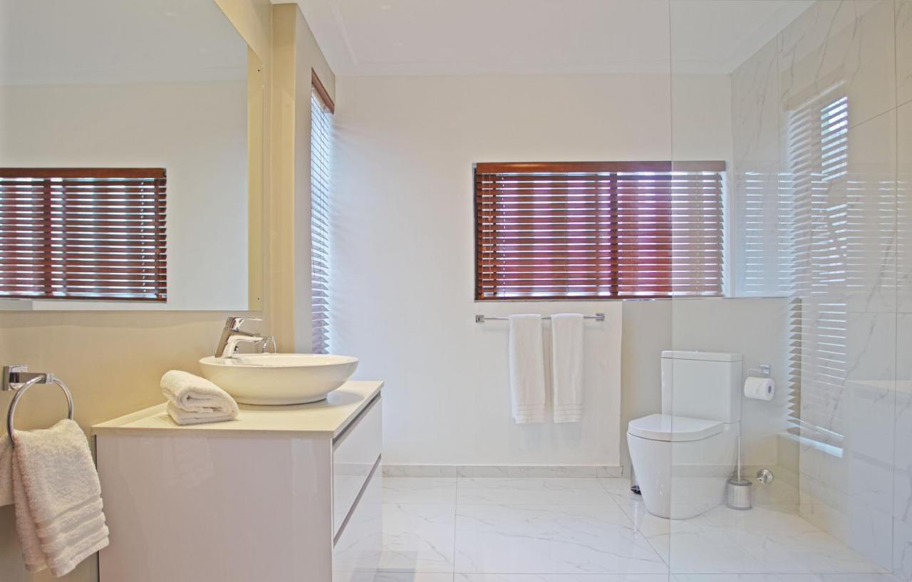 Bayview Penthouses And Rooms Kaapstad Buitenkant foto